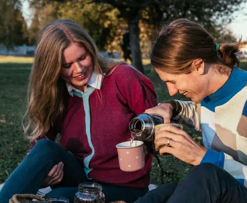 O nama, čajih in nastanku te strani